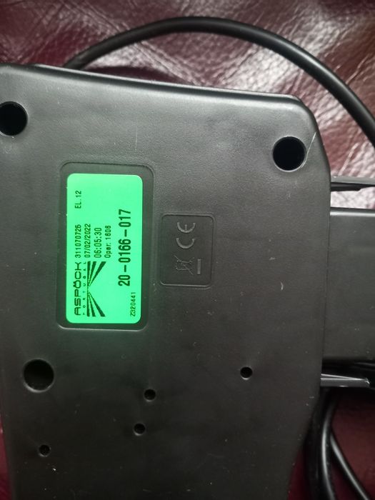 Стопове за багажник за колела захванат за теглич