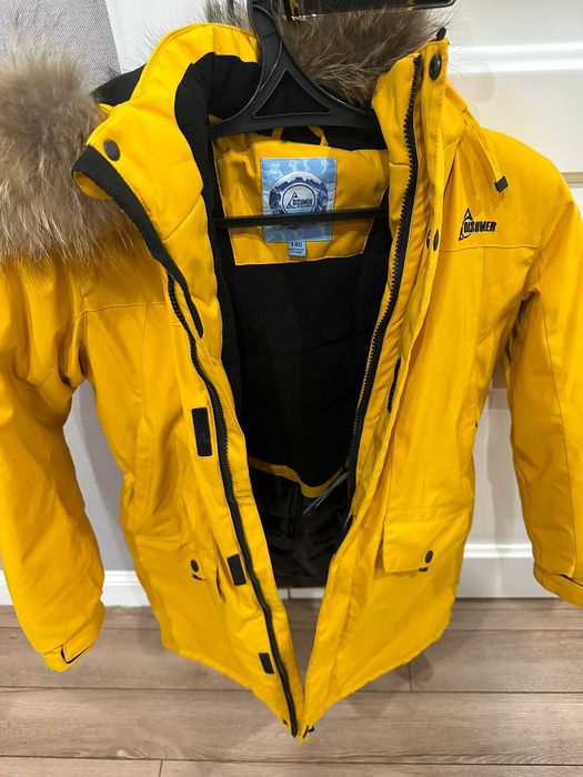 Продам зимнюю куртку .