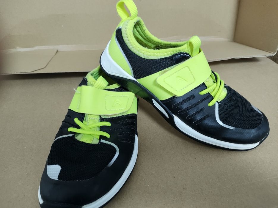 Încălțăminte pentru băieți, mărimea 31