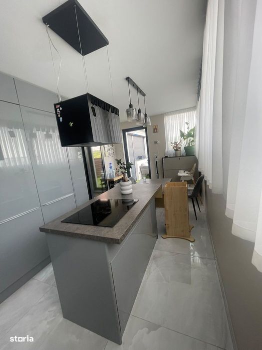 Vânzare Penthouse Apartament 3 camere separate Bucătărie Garaj inclus