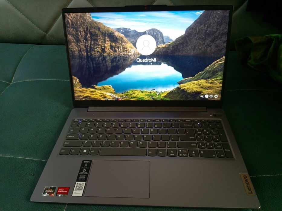 Notebook Lenovo slim3 (15",8)