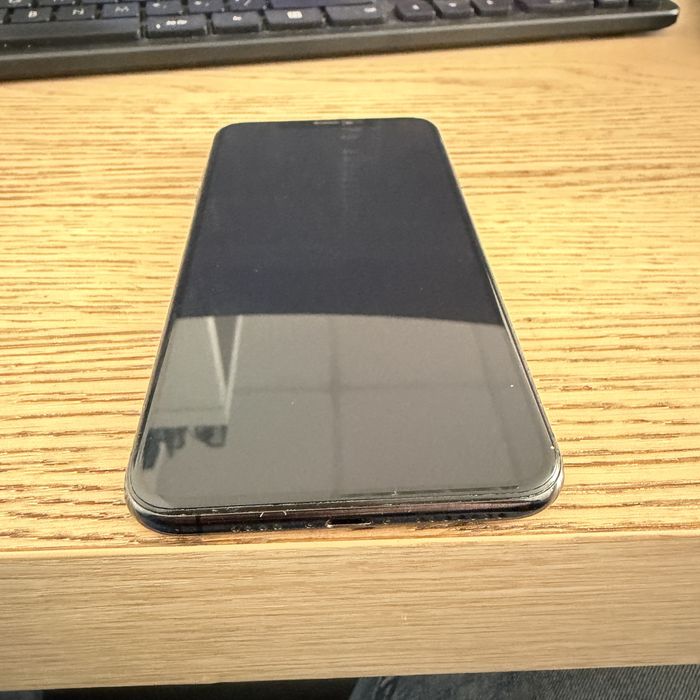 Iphone xs max,arata foarte bine