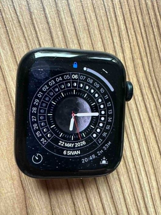 Apple Watch SE 2nd Gen - смарт часовник