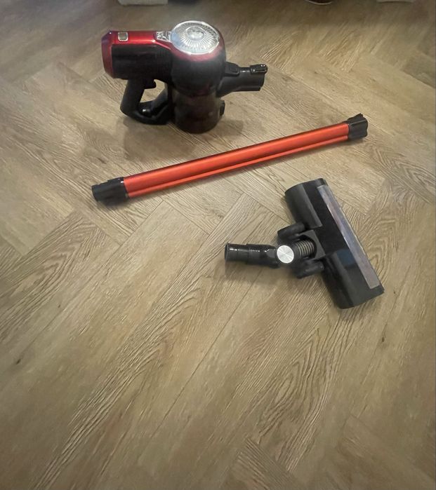 Продам пылесос с зарядкой