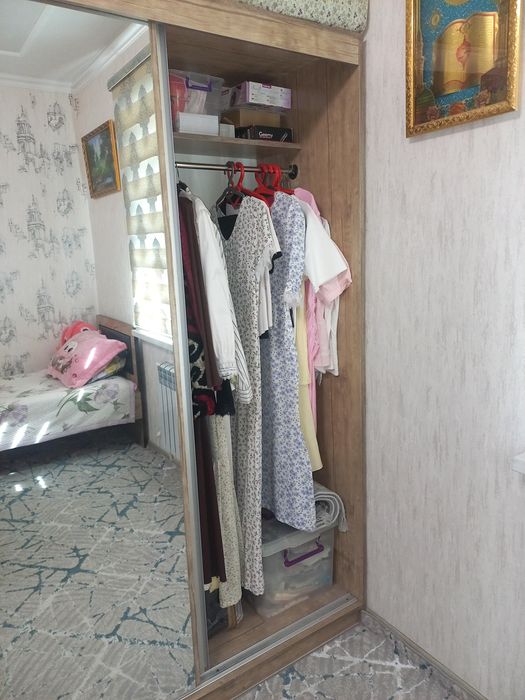 Срочно продаётся большой шкаф