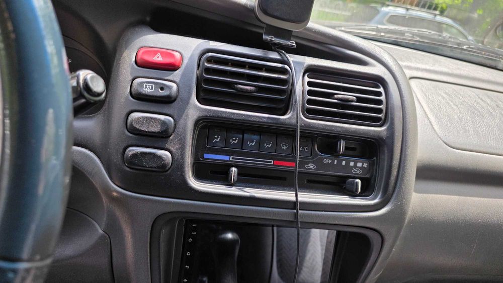 Suzukie Grand Vitara 1, 4x4 cu reductor, 1.6 benzina