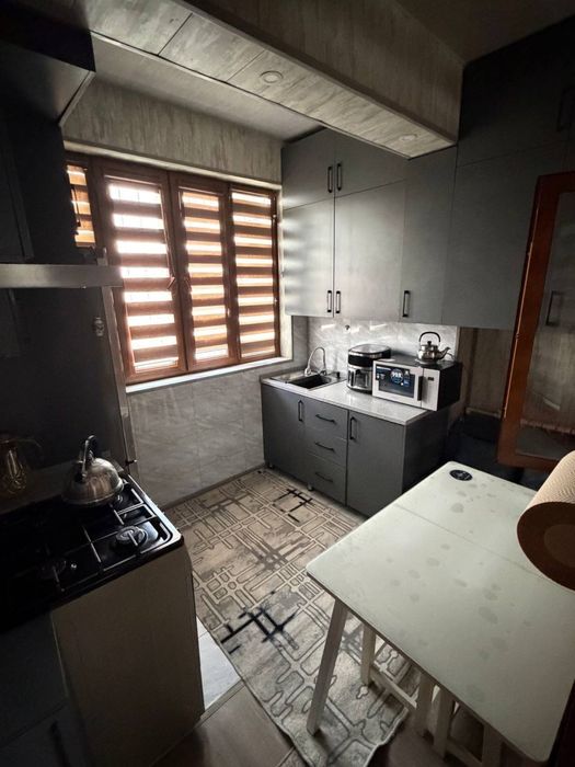 Продается 2 переделанная в 3 комнатная на тузель