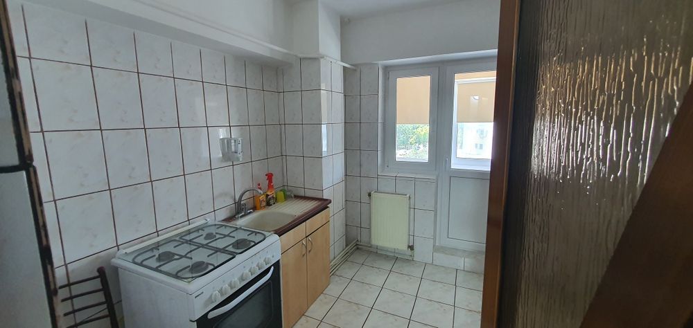 Inchiriez apartament 2 camere