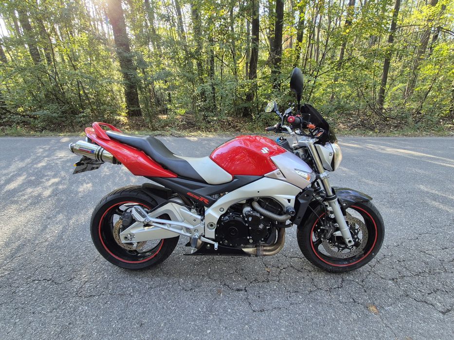 Suzuki GSR 600 2006