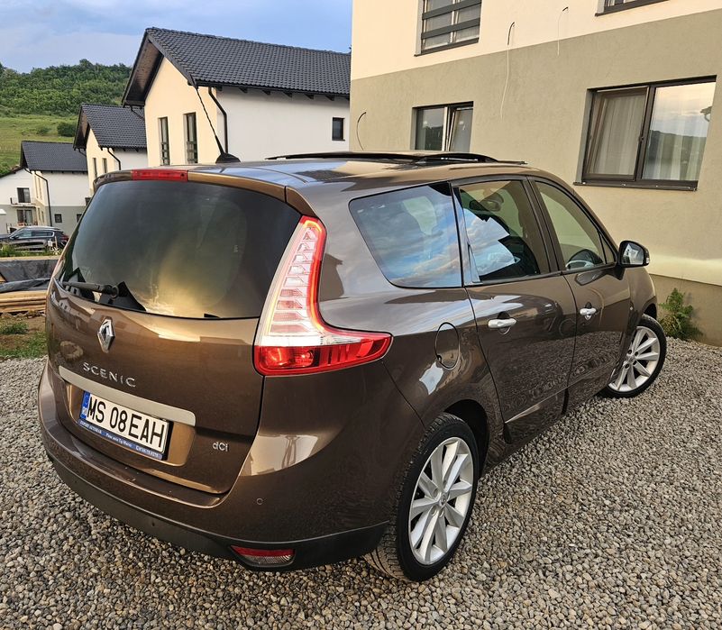 Renault Grand Scenic 2.0dci 160cp LUXE full