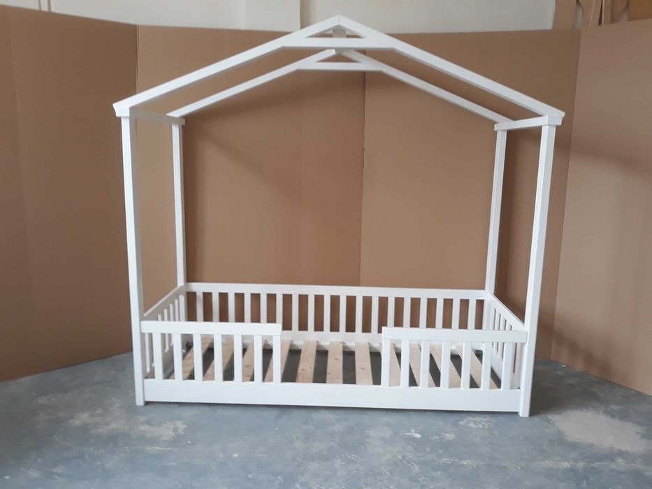 TRANSPORT GRATUIT.Pat casuta montessori.Cod 309.