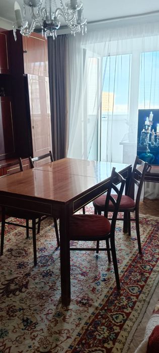 Продам стол, стулья