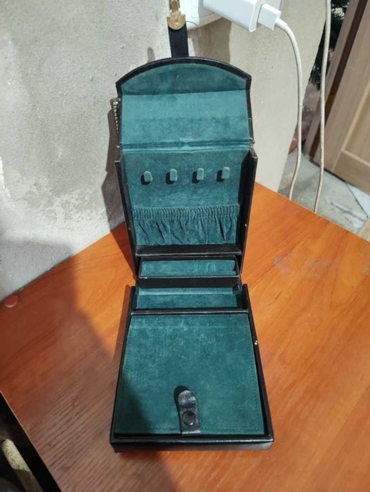 Кейс для украшений