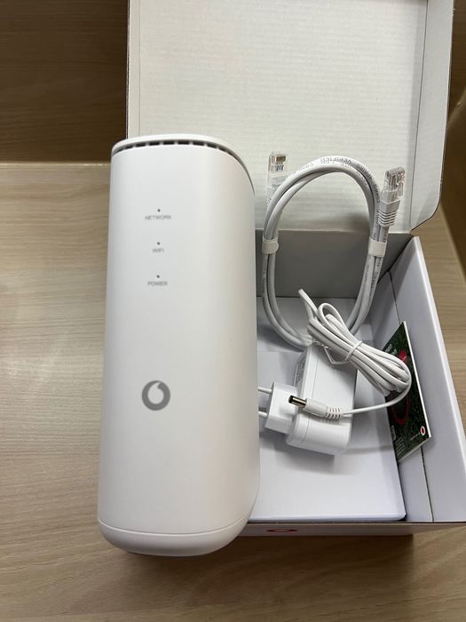 Бисквитка за мобилен интернет със сим карта GigaCube 4G  рутер LTE