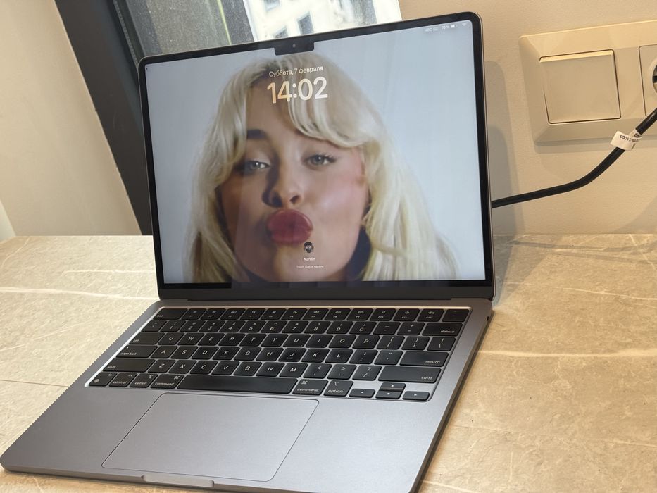 macbook Air m2 2022года