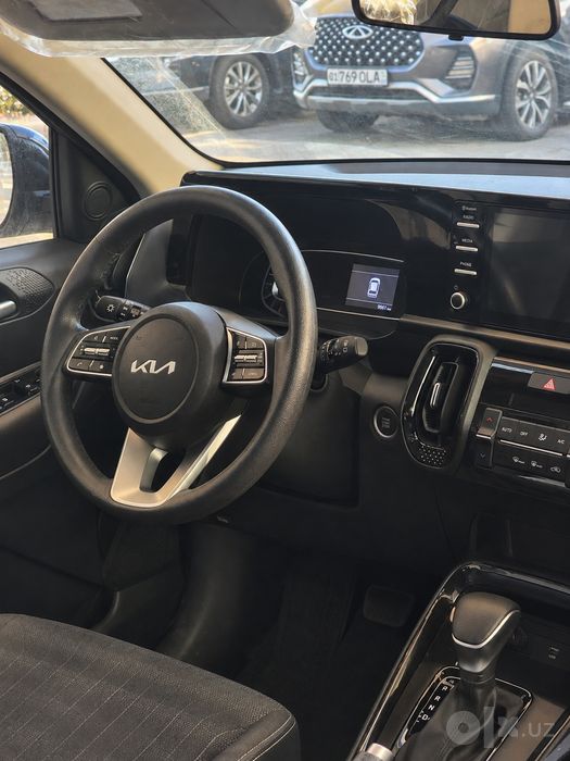 Kia Sonet 2025 yil