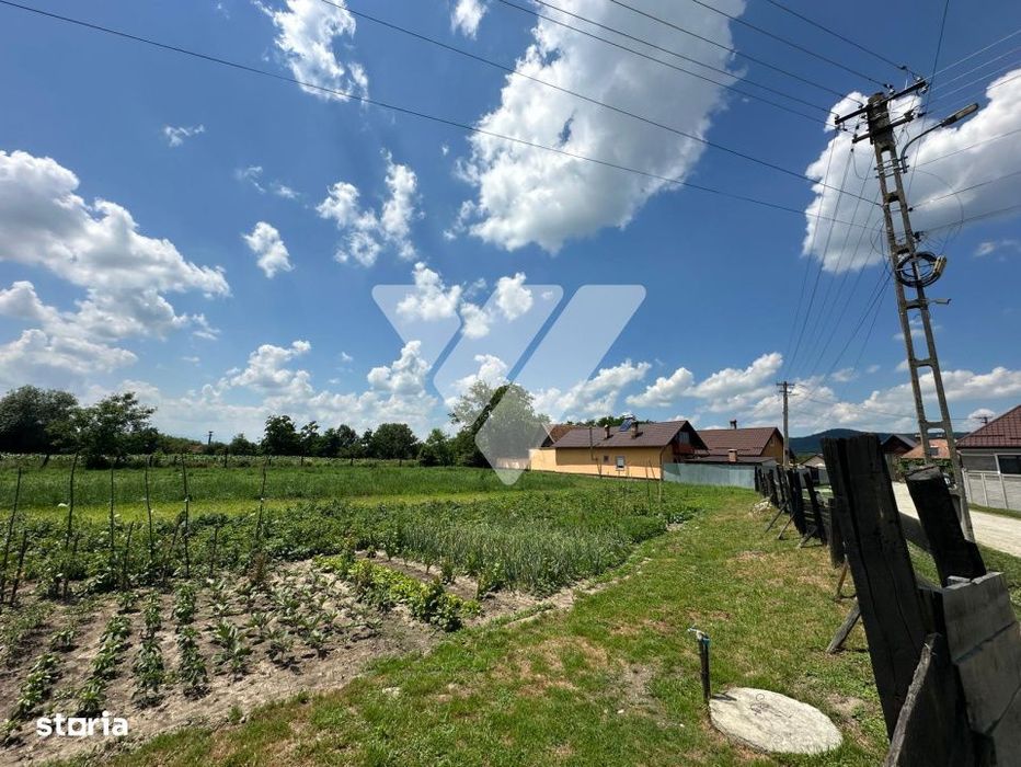 Teren intravilan de vanzare - Porumbacu de Jos -  2.428 MP
