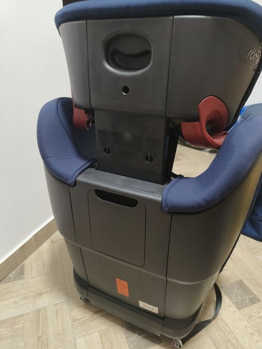 Scaun auto Isofix Britax Romer in stare impecabila