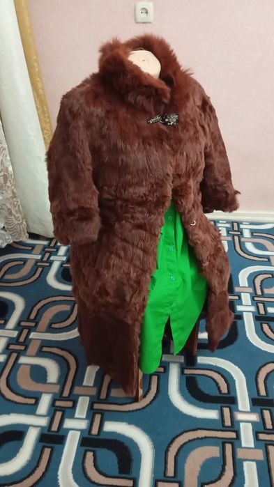 Shuba palto sotiladi