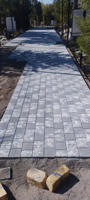 Брусчатка 36000 су́мдан бошланади