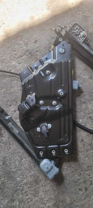 Macara usa fata spate stanga dreapta Maserati Ghibli