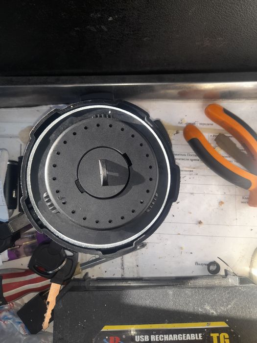 Продам крышка бака