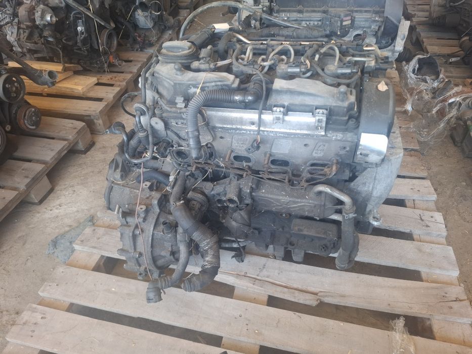 Vând motor golf 6 1.6 D 2010 105 Avem TOATĂ GAMA VOLSKWAGEN: golf 5 golf 6 b5 b6 b7 Touareg Touran passat cc crafter toate codurile motor