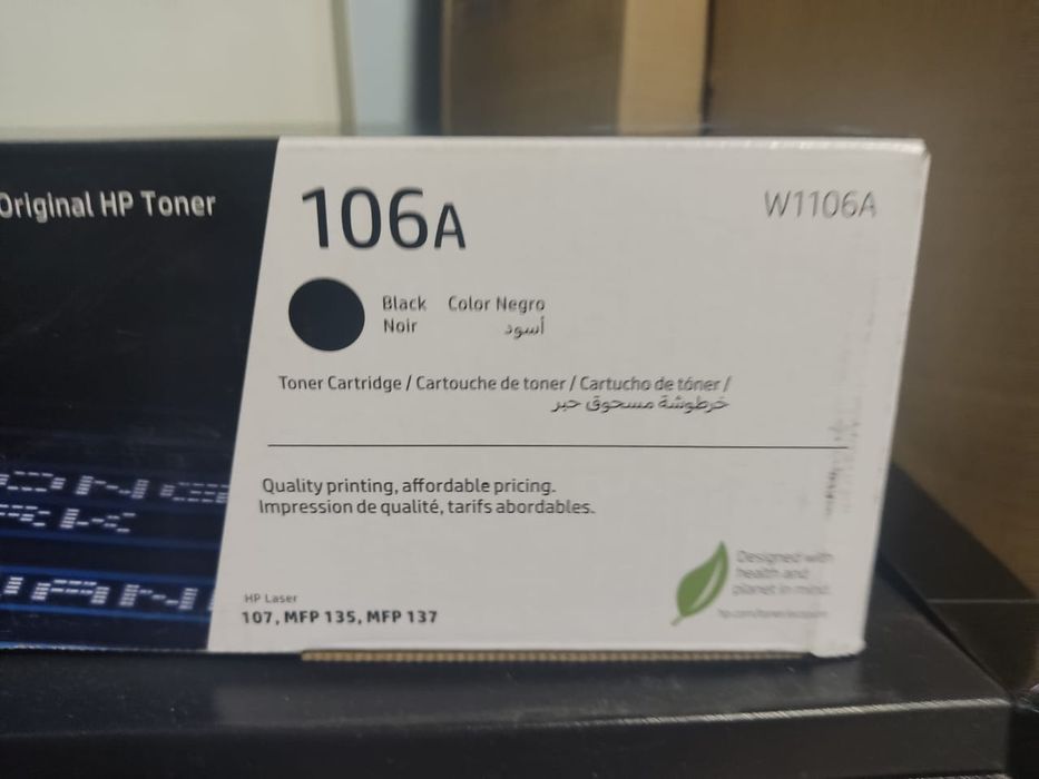 Продам картридж 106A в оригинале