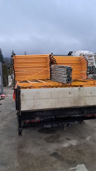 Schela metalica de inchiriat (Model spaniol)