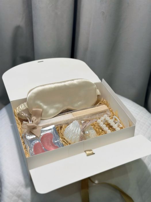 Cutie cadou domnisoara de onoare