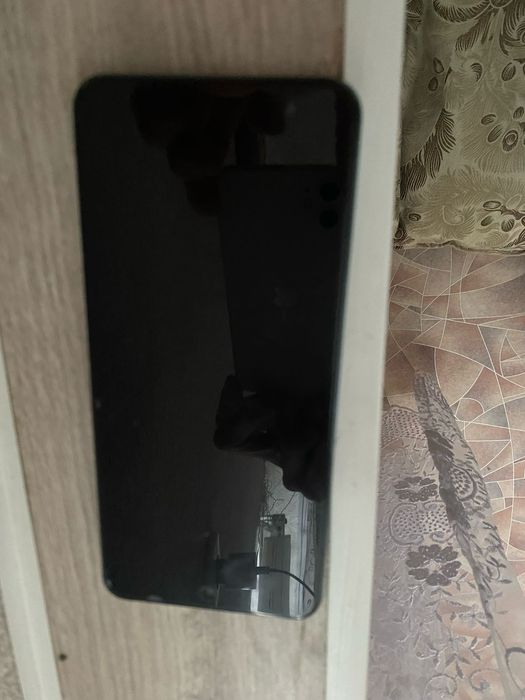 Продам телефон Vivo Y28