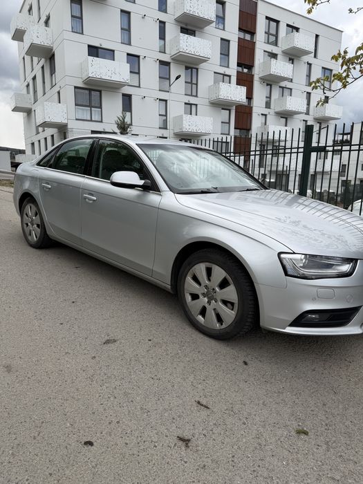Audi A4 B8 Sedan