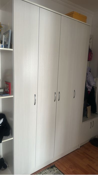 Шкафы продаются 2 штуки маленький и большой