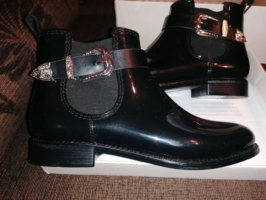 Ghete lac ASOS Glamorous, nr. 38, noi!