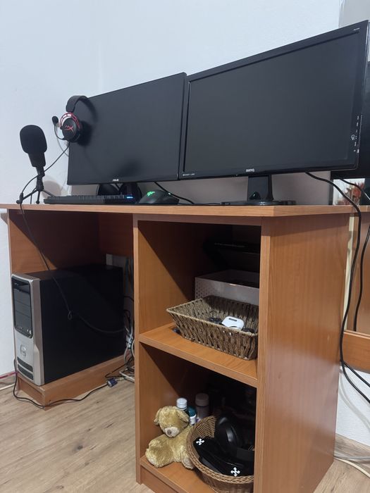 Mobila dormitor cu pat si birou