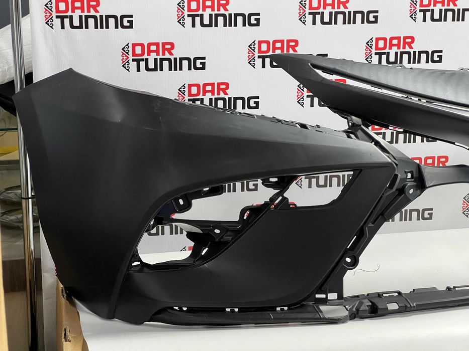 Передний бампер Camry 70 SE