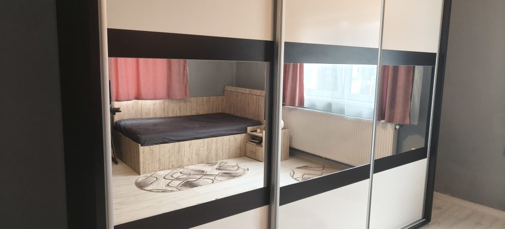 Sifonier 3 uși, 278cm lățime, 210cm înălțime, 60cm adâncime