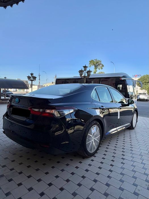 Tayota Camry hybrid 2.5 Mator