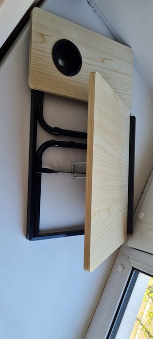 Стол складной с подстаканником