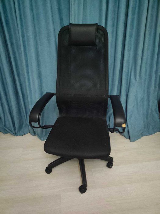 Компьютерное кресло б\у