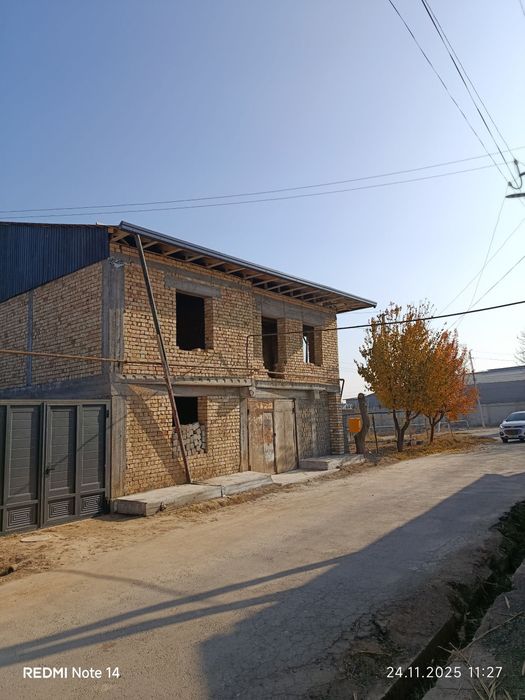 Ховли сотилади коробка 2.2сотих 65 000$