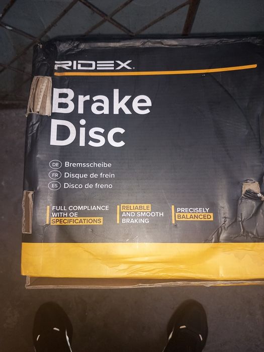 Set 2 discuri frana spate ptr Volswagen Golf 6 ... etc.