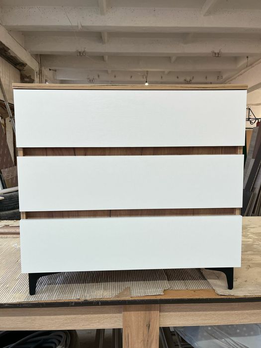 Современный комод