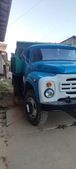 Zil kvadrat yigʻilgan