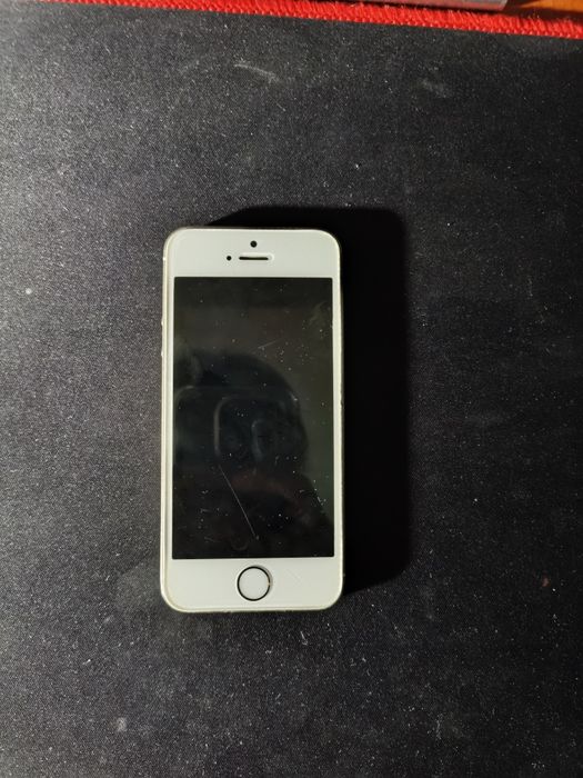 Продам iPhone 5s