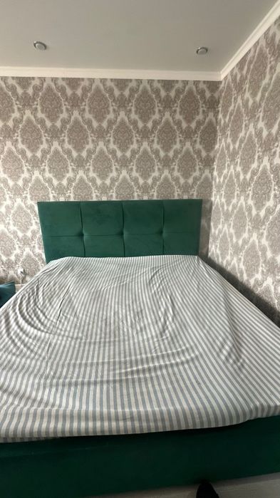 Кровать б/у 2 на 2