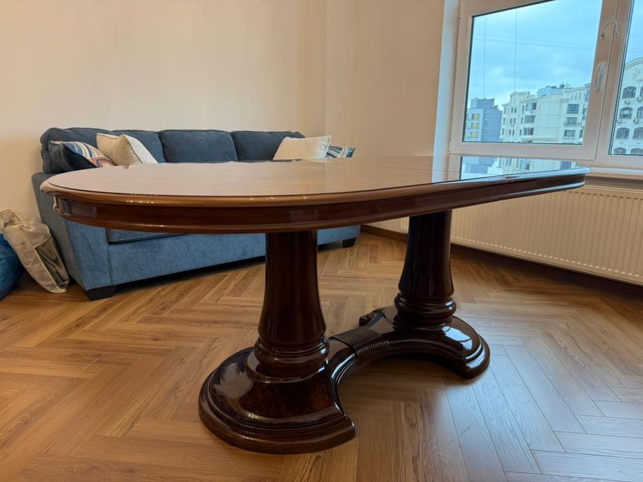 Стол от гарнитура