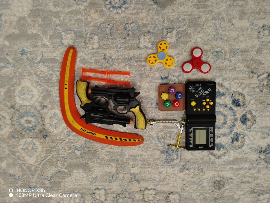 Игрушки б/у одним лотом, недорого