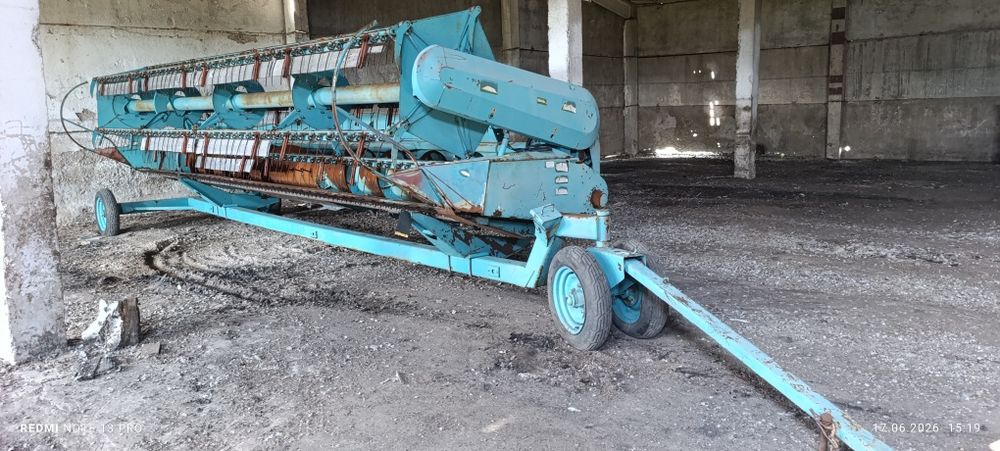 Комбайн Есиль 740