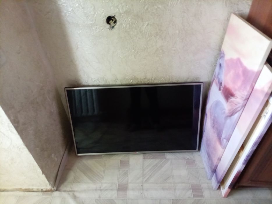 Продам телевизор лдж